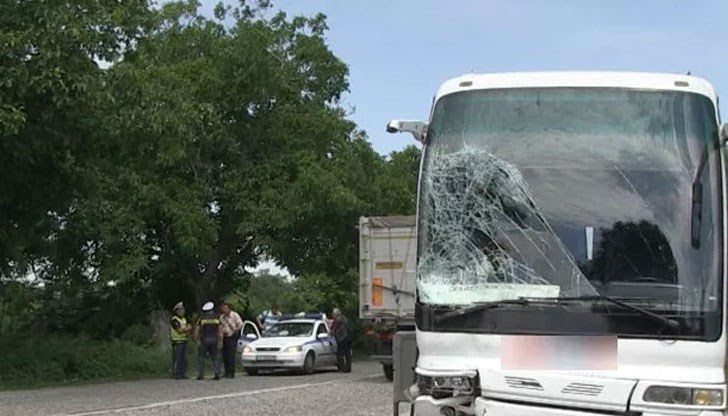 Липса на сигнализация за извършваните ремонтни дейности по пътното платно е основна причина за инцидента