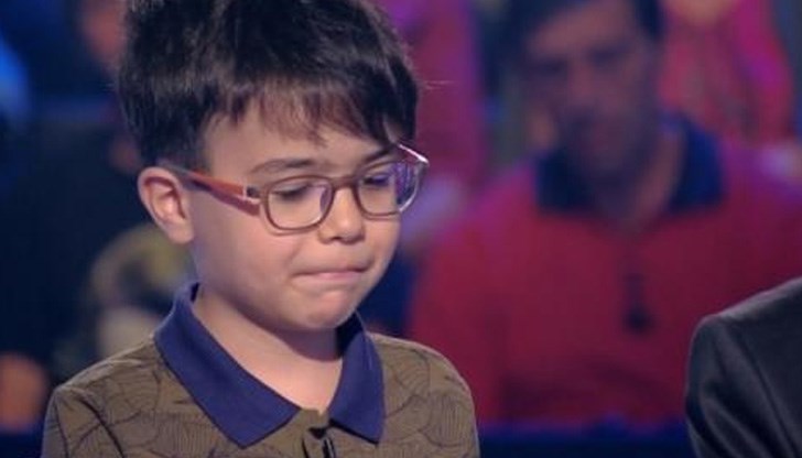 Второкласникът показа завидна обща култура и си тръгна с 2000 лева