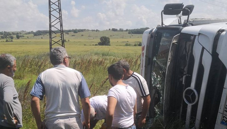 Интересен факт е, че в катафалката е имало мъртвец