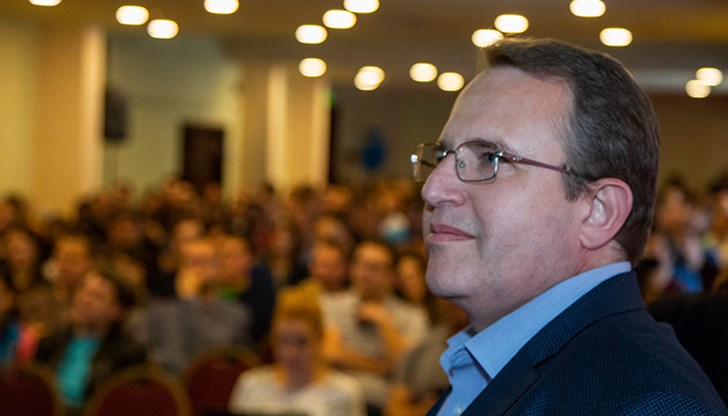 Делян Лилов, основател и изпълнителен директор на Мусала Софт, по време на годишната среща на компанията