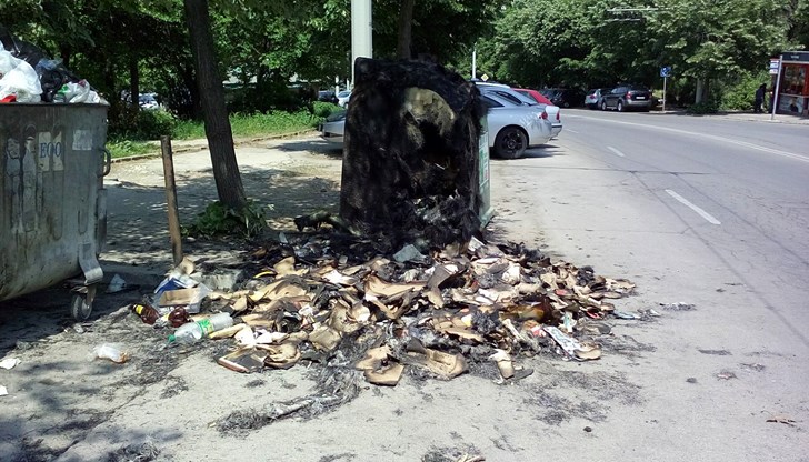 Горя контейнер за пластмасови и метални отпадъци