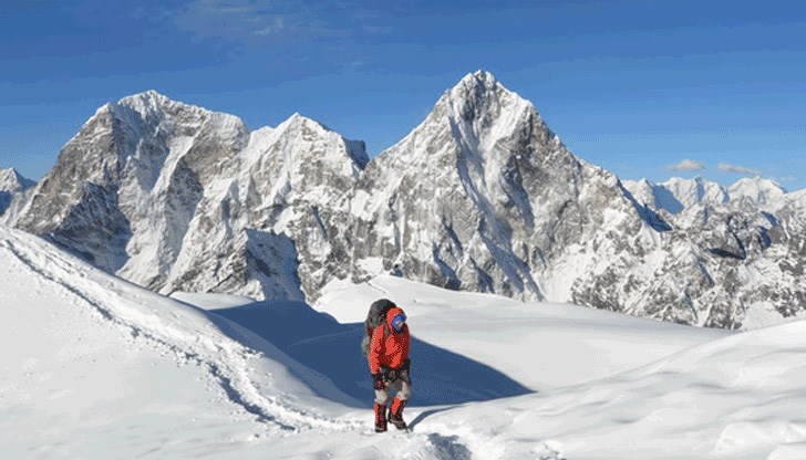 Прогнозата за днес е за най- благоприятното време от началото на акцията в Хималаите Прогнозата за днес е за най- благоприятното време от началото на акцията в Хималаите
