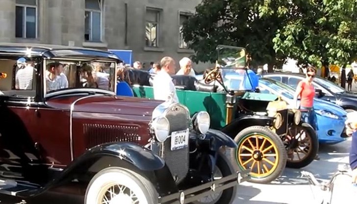 Парадът на ретро автомобили и мотоциклети ще се проведе на 9 юни
