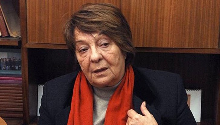 Трябва да се открие кой е авторът на музиката, на текста, на целия продукт