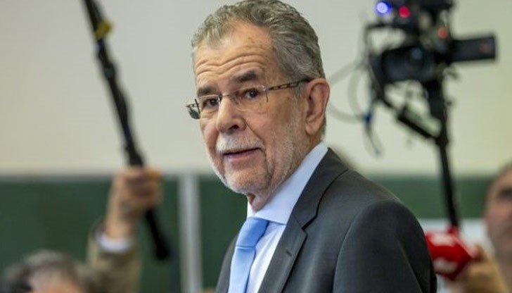 На 4 май Александър Ван дер Белен ще участва в неформалната среща на президентите на България, Румъния и Австрия в град Русе На 4 май Александър Ван дер Белен ще участва в неформалната среща на президентите на България, Румъния и Австрия в град Русе