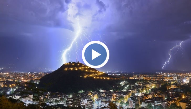 Уникални кадри от вчерашната буря