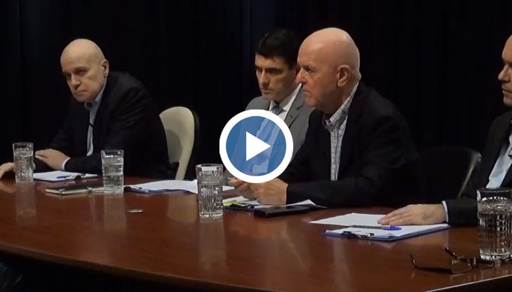 В разговорите с кандидат политиците участват доктор Иван Нинов, професор Атанас Раденски и доктор Йордан Бъчваров, които помагат на Трифонов