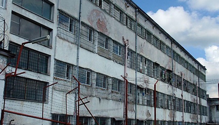 40-годишен беглец е хванат при полицейска операция в село Радомирци