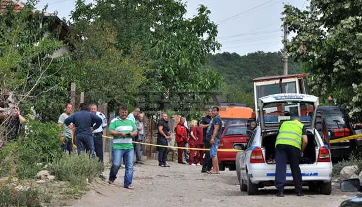 Вчера мъжът е трябвало да замине за Турция за преглед при специалист за дъщеря си