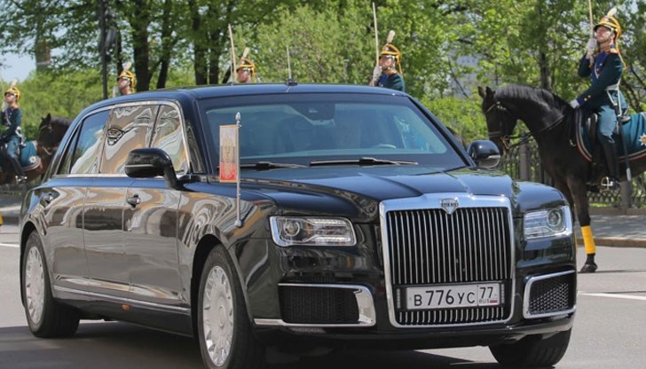 Руският президент замени Мерцедес-а с руска лимузина