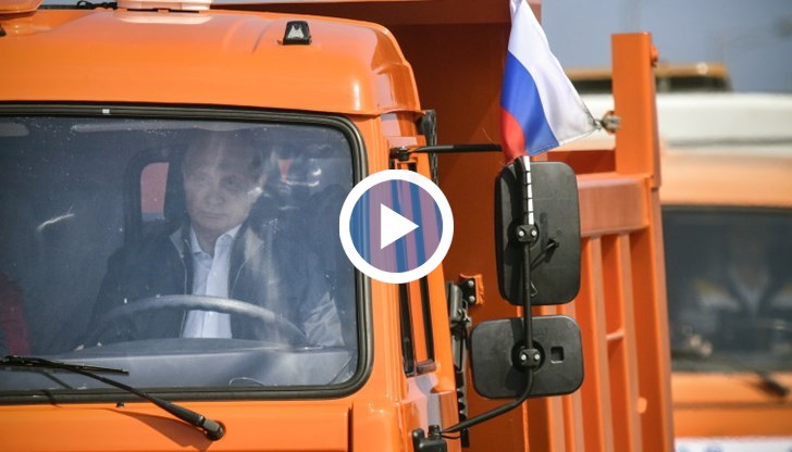 Мостът свързва Крим и Краснодарската област и стана най-дългият в Европа