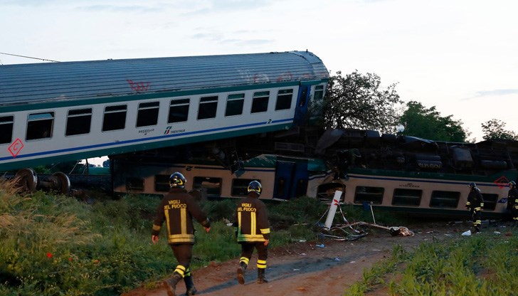 Двама души са загинали, а други 20 са ранени