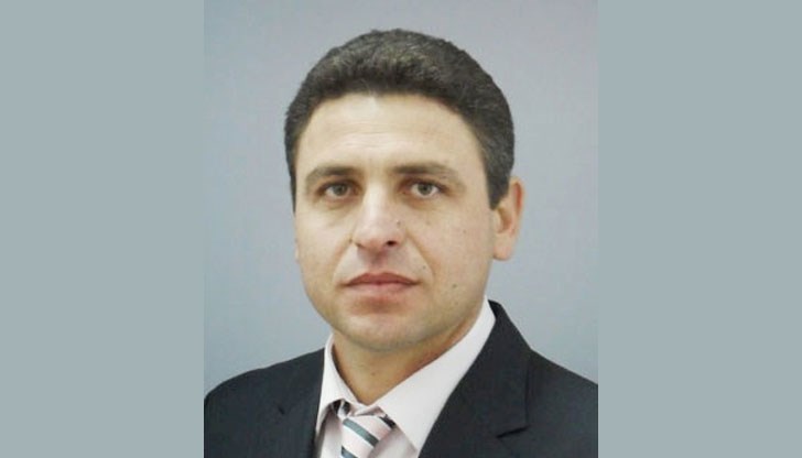 Като служител на МВР Мирослав Енев е награждаван многократно за постигнати високи резултати в служебната си дейност Като служител на МВР Мирослав Енев е награждаван многократно за постигнати високи резултати в служебната си дейност