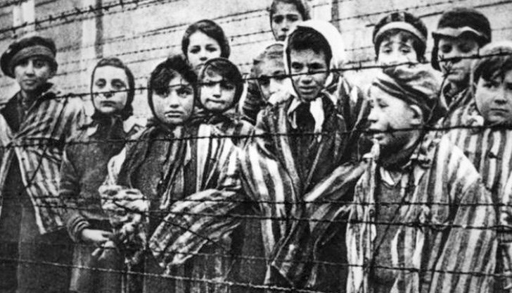 Важно е докато сме тук, да разкажем историите си Важно е докато сме тук, да разкажем историите си