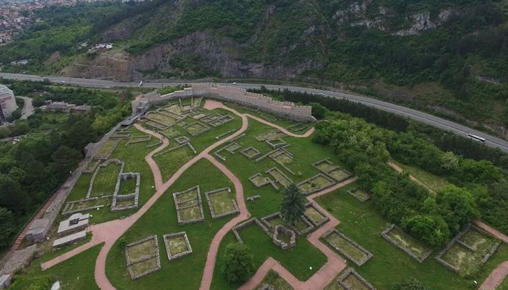 Историческият музей в Перник разпространи снимки на крепостта, направени с дрон
