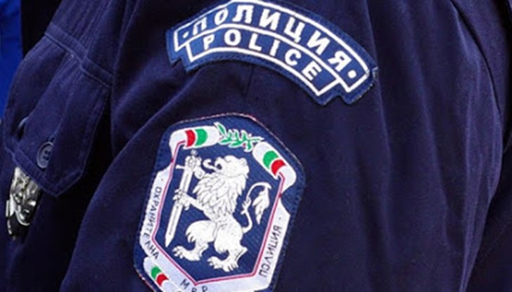 Двамата полицаи настояват да получат 10 000 лева обезщетение