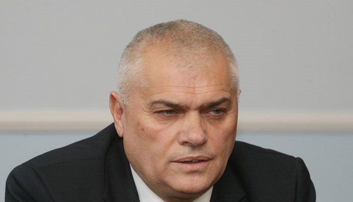 Министърът на МВР добави, че щяло да е много лошо, ако Пелов и Колев още са в България