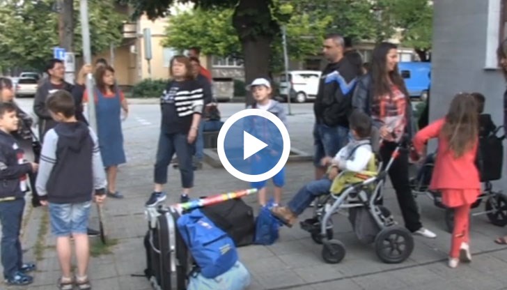 Децата се радват на първото си зелено училище благодарение на "Майки със смели сърца"