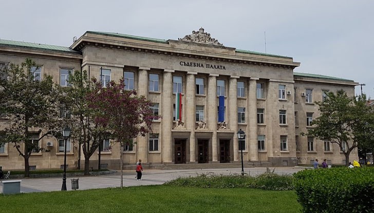 Измамникът се представял за полицай от Второ РУ - Русе Измамникът се представял за полицай от Второ РУ - Русе