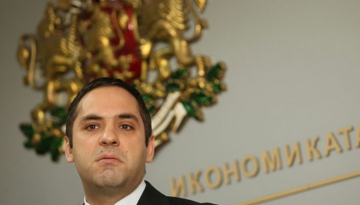 Това запитване направи пред депутатите министърът на икономиката Емил Караниколов