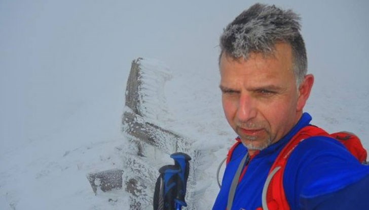 Алпинистът е в неизвестност от 3 май под връх Шиша Пангма в Хималаите