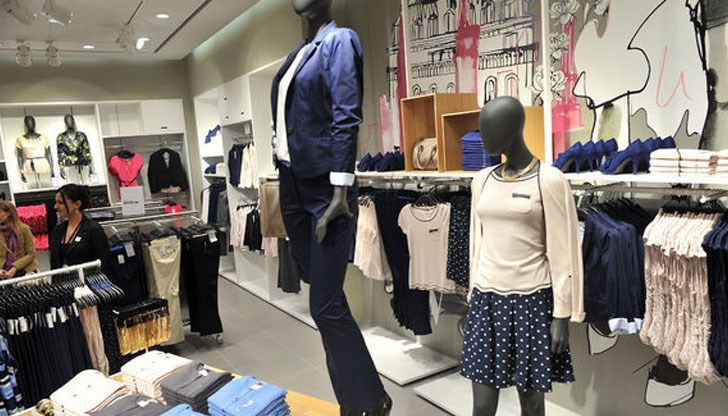 Видео, на което се виждат малтретирани кози, накара големи брандове да спрат да зареждат мохерна вълна