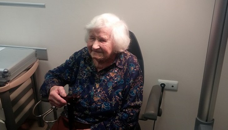 Представиха за първи път в България цялостно решение за компютърно асистирана хирургия на социално значимото заболяване катаракта