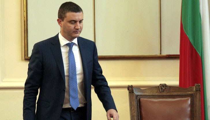 Така определи работата си през първата година в кабинета "Борисов" финансовия министър