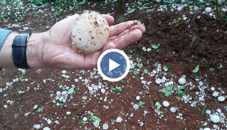 Ледените късове са били с големината на топка за тенис