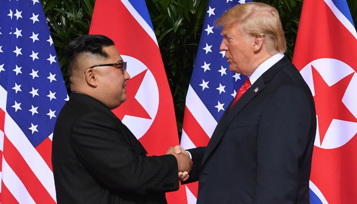 Историческа първа среща между двамата лидери