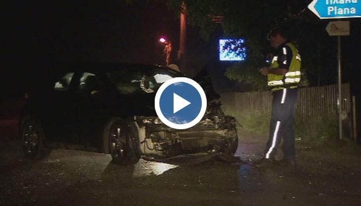 Един човек е с опасност за живота, а още двама души са тежко ранени