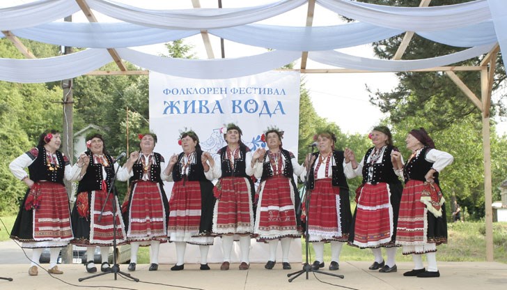 Фолклорния фестивал "Жива вода" се организира днес и утре край манастира "Св. Марина"