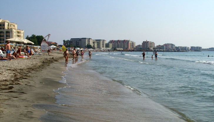 Единият брат е изваден от водата полужив, но секунди по-късно издъхнал