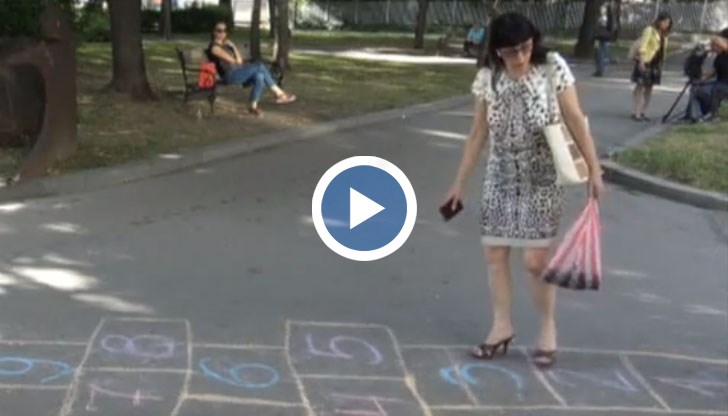 Вярваме, че всеки, който е успял да запази в себе си поне част от детската чистота, любопитство и желанието за игра, има право да празнува днес