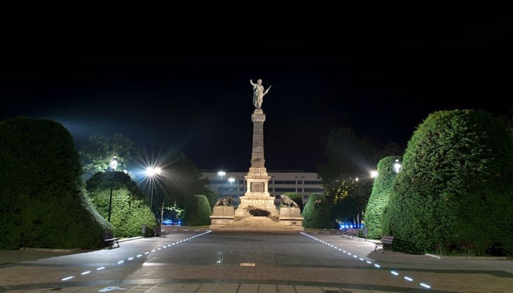 Буквите ще бъдат с височина над 1 метър Буквите ще бъдат с височина над 1 метър