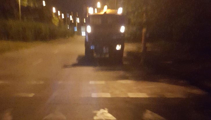 Оранжев код: В Русе мият улиците преди да завали дъжд