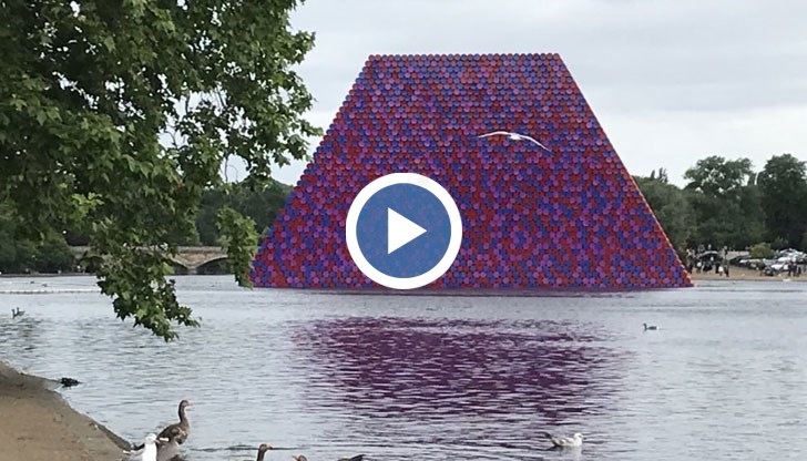 „Мастаба” ще плува в езерото Сърпентайн в Хайд парк