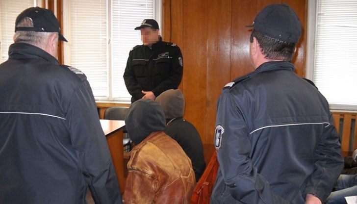 Валери и Димитър убиват по жесток начин Иван