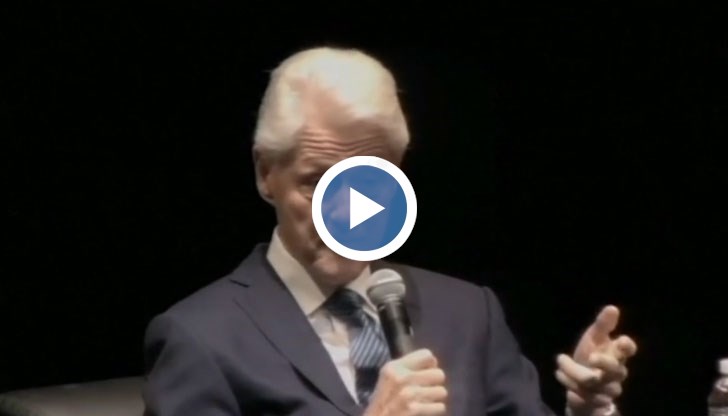 През 90-те той имаше връзка със стажантката, заради която едва не се раздели с поста си