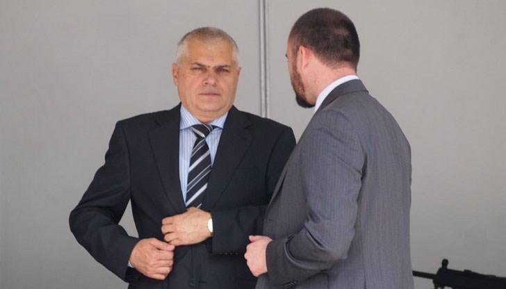 Защо във вътрешното ведомство, което годишно гълта милиарди, цари пълно безхаберие Защо във вътрешното ведомство, което годишно гълта милиарди, цари пълно безхаберие