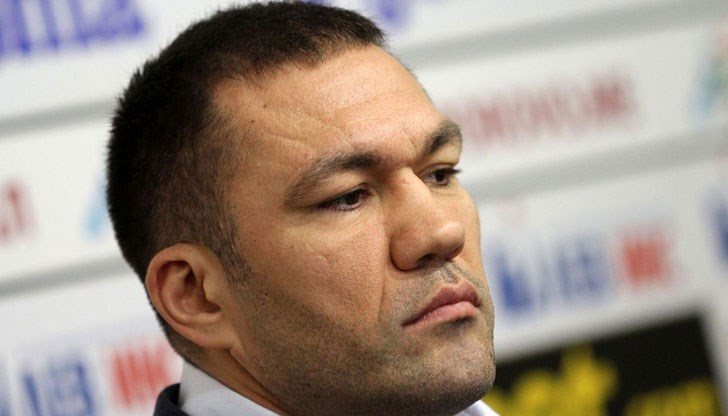 Кубрат Пулев се вбеси от решението на Дилиън Уайт и мениджъра Еди Хърн да отменят мача за определяне на основен претендент за титлите в тежка категория Кубрат Пулев се вбеси от решението на Дилиън Уайт и мениджъра Еди Хърн да отменят мача за определяне на основен претендент за титлите в тежка категория