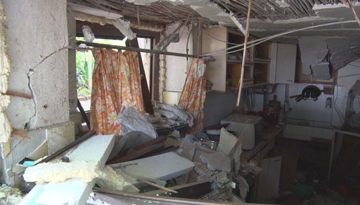 Пострадали са двама учители