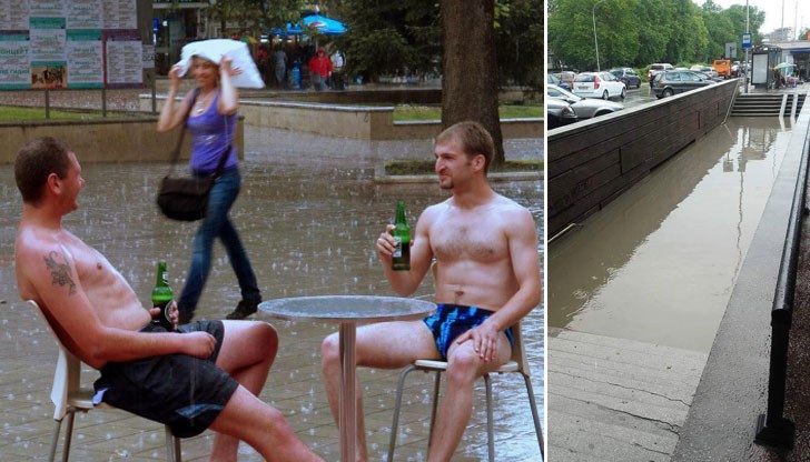Напук на лошото време, двама младежи най-спокойно си пият биричка под проливния дъжд