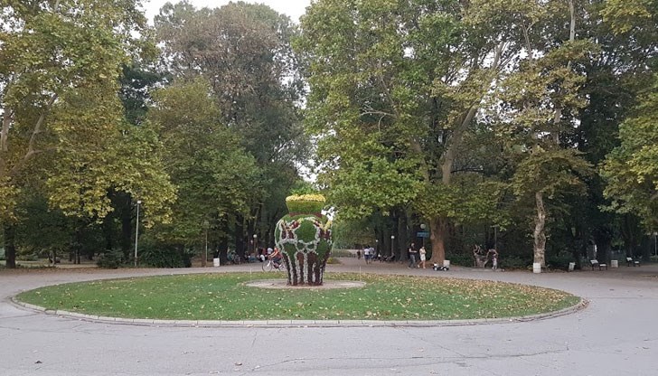 Пленяващата палитра с атракции и награди посреща русенци в Парка на младежта