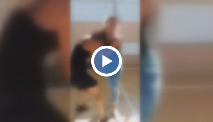 Ученички се хванаха за косите в салона по физическо