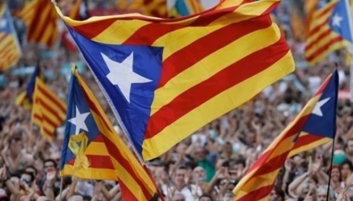 Каталунски лидери настояват правителството в Мадрид да признае едностранната декларация за независимост