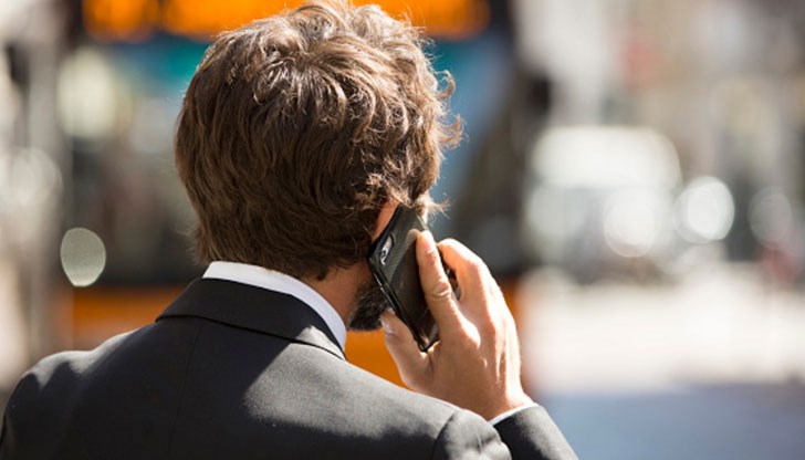 Компанията може да включва дистанционно микрофона на вашия телефон, да прави запис и след това да го праща в централата Компанията може да включва дистанционно микрофона на вашия телефон, да прави запис и след това да го праща в централата