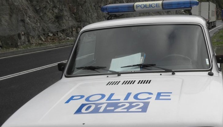 Движението се осъществява в една лента Движението се осъществява в една лента