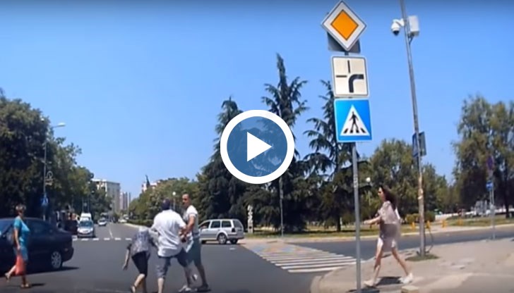 Ритници и юмруци отнесе и майката на шофьора