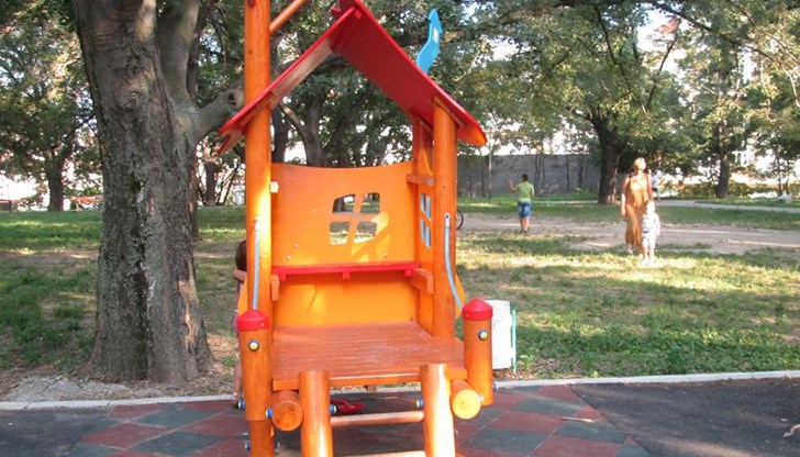 Стопаните на животните обаче не се впечатлявали, че хлапетата пищят от страх